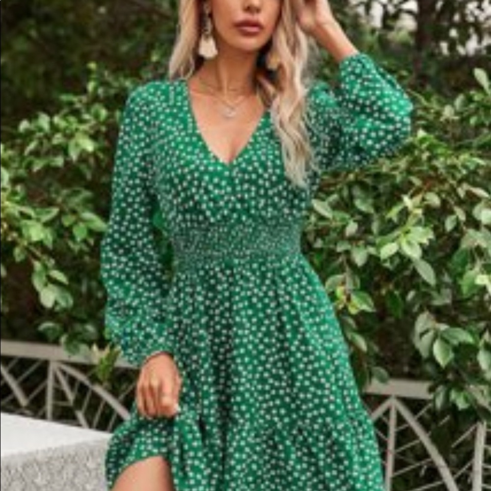 Ditzy Floral Green dress - Medium